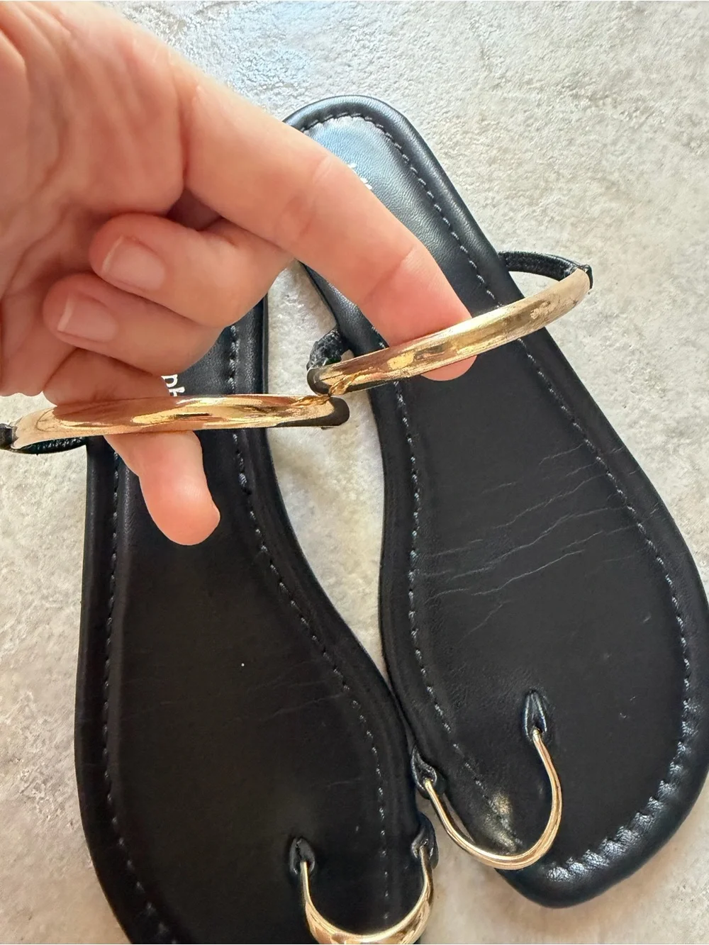 Jeffrey Campbell Black Leather Gold Toe Ring Flat Sandals Linques Size 6 / 37